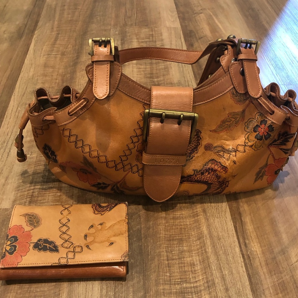🎉Host pick🎉Like-New Lozza leather Dragon Design Hobo w/wallet